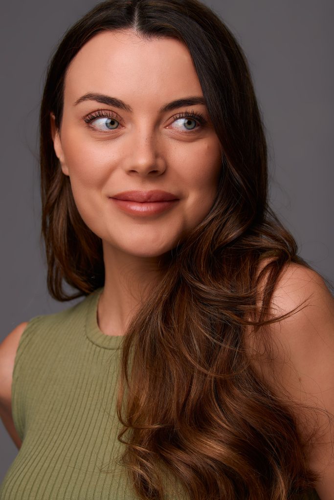 Odei Cachero Hernandez reportera presentadora periodista televisión TV España Directo Telecinco TVE telediario biografia noticia edad Instagram Facebook pareja Wikipedia Andalucía Madrid España Canarias Asturias Valencia La Mañana Fuerteventura bikini tele video web página modelo foto fotografía periodismo imagen imágenes trabajos directo trabajo Cuatro Mediaset redactora reportaje videobook La hora entrevista Facebook curriculum youtube contacto