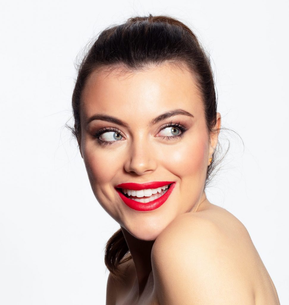 Odei Cachero Hernandez reportera presentadora periodista televisión TV España Directo Telecinco TVE telediario biografia noticia edad Instagram Facebook pareja Wikipedia Andalucía Madrid España Canarias Asturias Valencia La Mañana Fuerteventura bikini tele video web página modelo foto fotografía periodismo imagen imágenes trabajos directo trabajo Cuatro Mediaset redactora reportaje videobook La hora entrevista Facebook curriculum youtube contacto